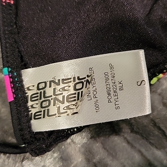 O'Neill Swimsuit Top - Picture 5 of 6